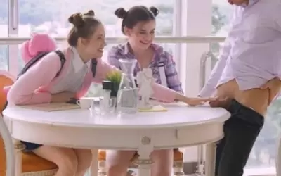 Любопытные русские мокрощелки сами напросились на ЖМЖ секс