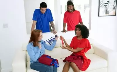 Сыновья на день матери меняются мамашами и устраивают межрассовую оргию (русский перевод)