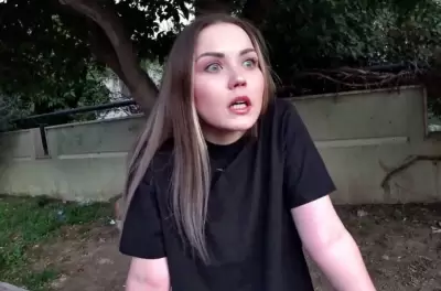 Молодая киска отблагодарила своего спасителя сексом с кремпаем